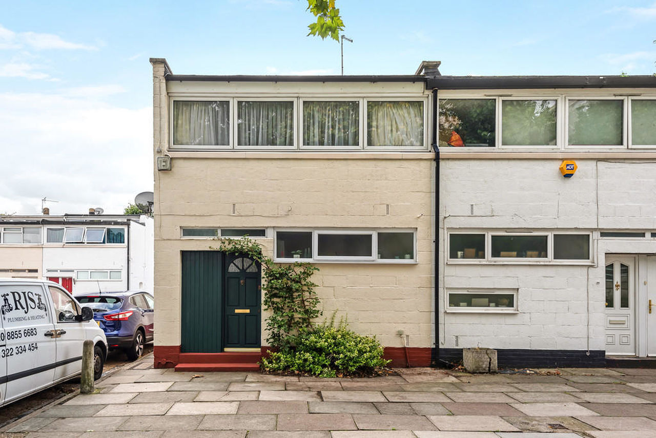 Properties Vanbrugh Park Estate